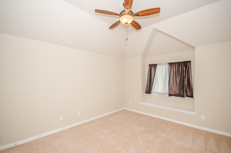 Photo 29 of 43 - 9714 Pinehurst Dr, Rowlett, TX 75089