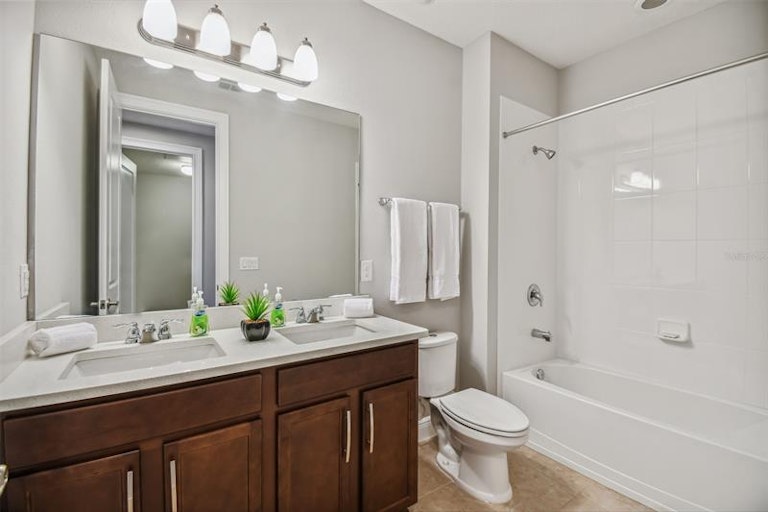 Photo 63 of 77 - 10430 Warrick St, Orlando, FL 32836