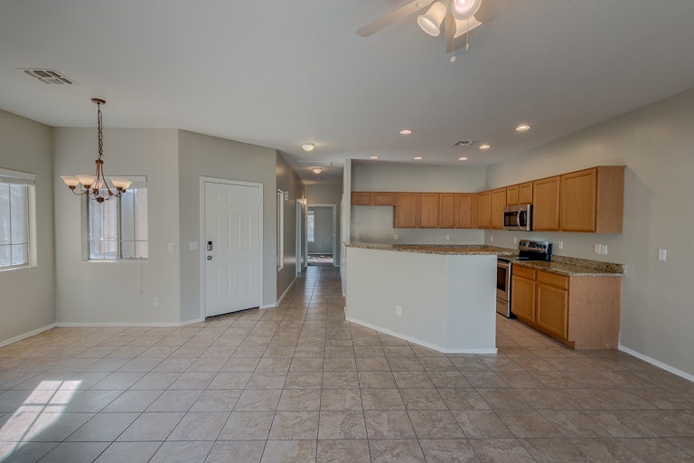 Photo 11 of 27 - 4983 S Ithica St, Chandler, AZ 85249