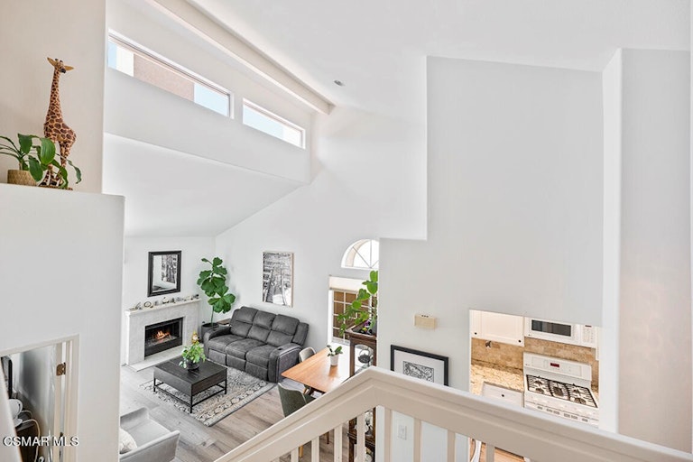 Photo 20 of 40 - 4891 Lazio Way, Oak Park, CA 91377