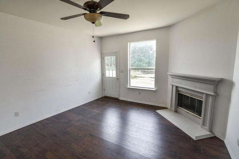 Photo 14 of 32 - 2600 Fondren Rd, Denton, TX 76210