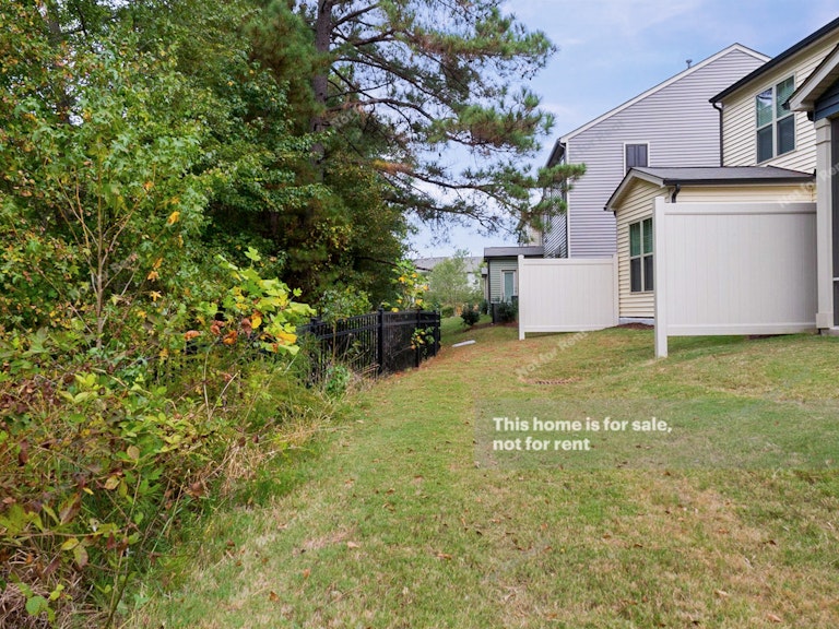 Photo 31 of 33 - 222 Lynchwick Ln, Durham, NC 27703