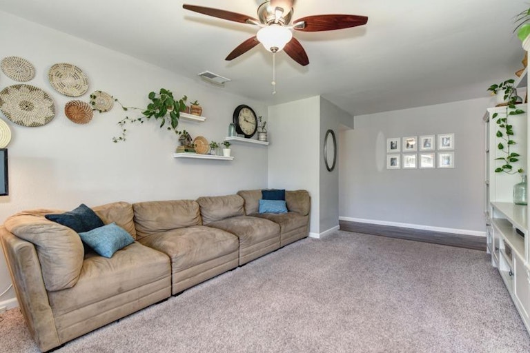 Photo 12 of 31 - 4137 California Ave, Carmichael, CA 95608