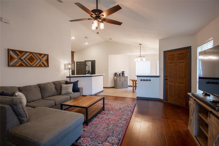 Photo 6 of 38 - 12140 Walden Wood Dr, Fort Worth, TX 76244