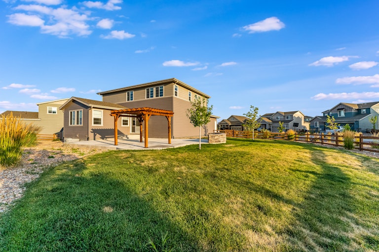 Photo 7 of 19 - 9330 Dunraven St, Arvada, CO 80007