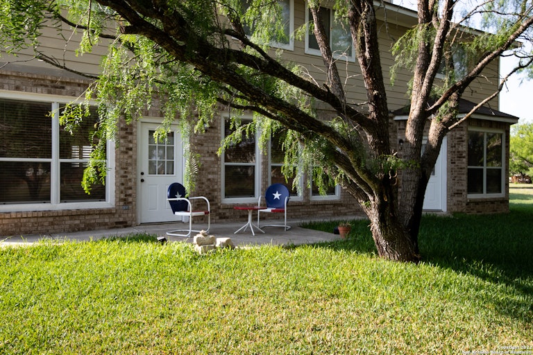 Photo 8 of 25 - 9332 Remuda Path, San Antonio, TX 78254