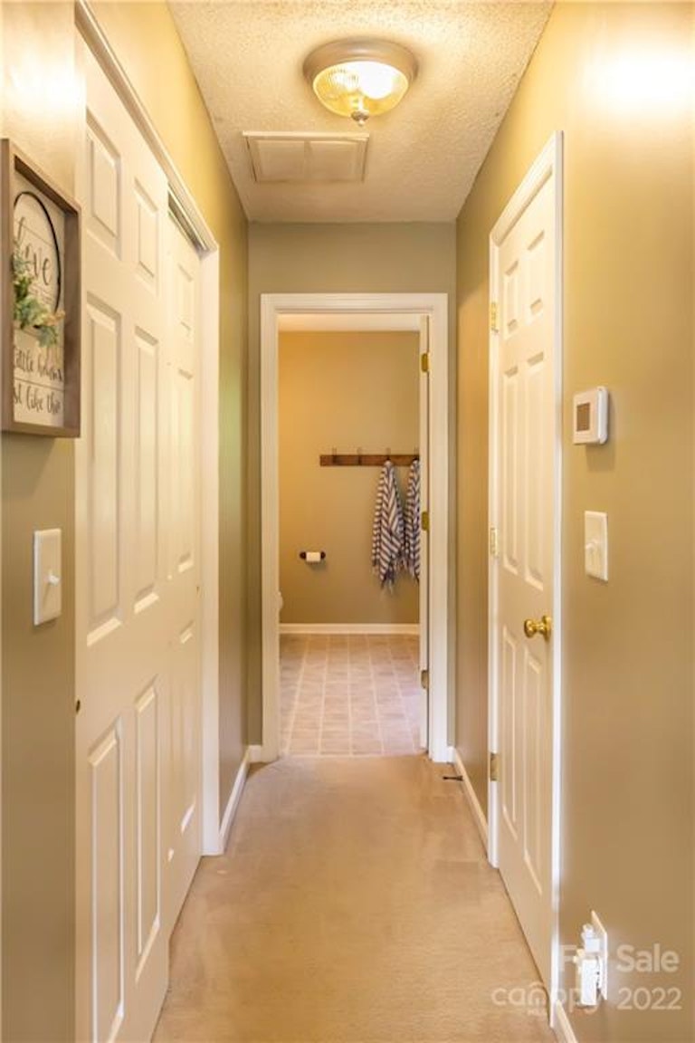 Photo 18 of 48 - 4033 Cascade Dr, Gastonia, NC 28056