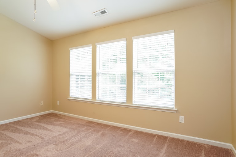 Photo 23 of 25 - 8302 Aspen Mountain Ct, Raleigh, NC 27616
