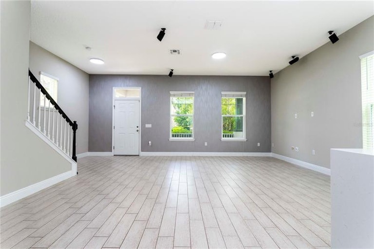 Photo 22 of 65 - 9313 Mira Valle Ln, Winter Garden, FL 34787