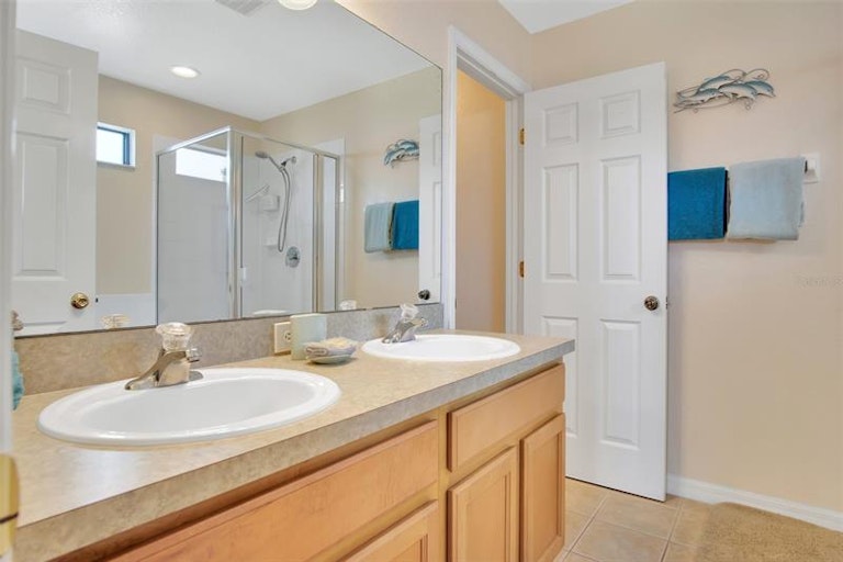 Photo 23 of 33 - 134 Sandy Point Way, Clermont, FL 34714