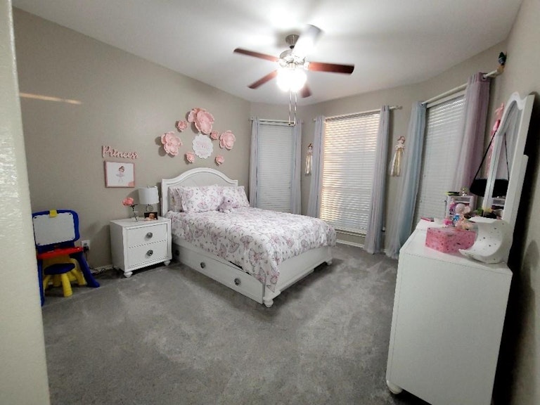 Photo 7 of 15 - 1428 Melanie Trl, Midlothian, TX 76065