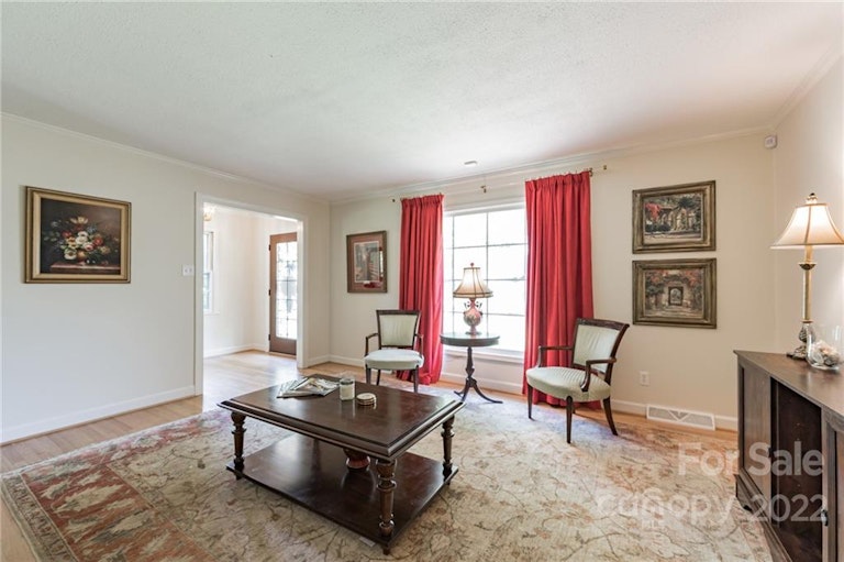 Photo 3 of 22 - 419 Davie Ave, Statesville, NC 28677
