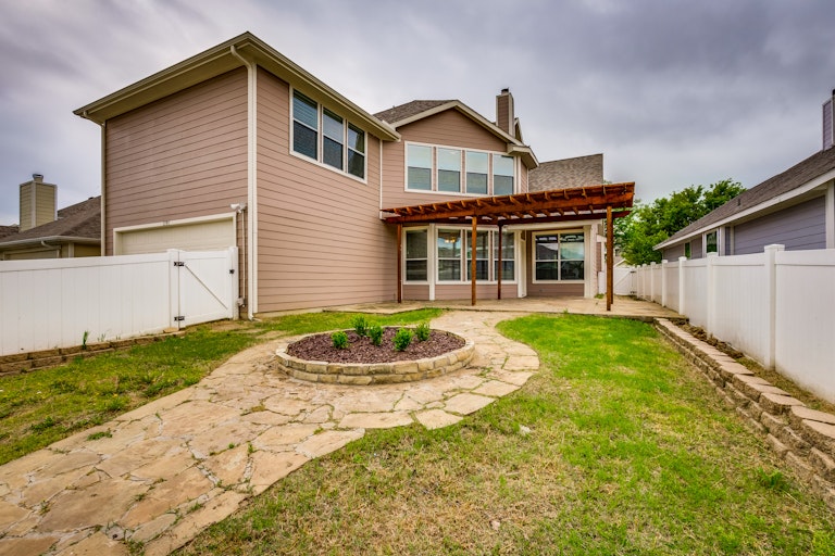 Photo 6 of 34 - 1391 Providence Blvd, Providence Village, TX 76227