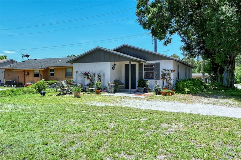 Photo 20 of 67 - 1720 Chester Ave, Sarasota, FL 34234