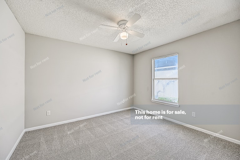Photo 33 of 37 - 12262 Gehrig Dr, Jacksonville, FL 32224