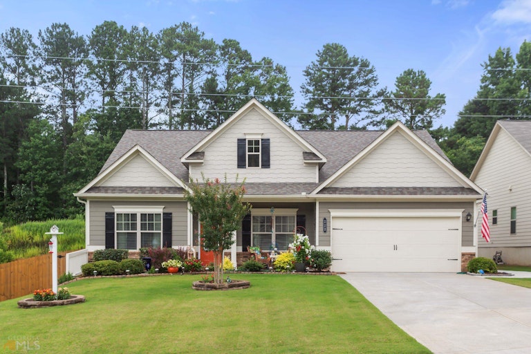 Photo 2 of 48 - 223 Woodford Dr, Canton, GA 30115