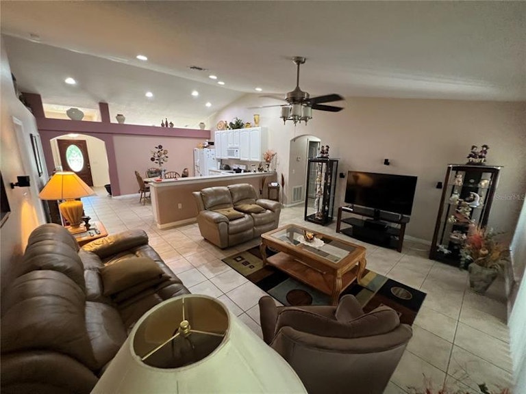 Photo 9 of 59 - 1028 Grand Reserve Dr, Davenport, FL 33837