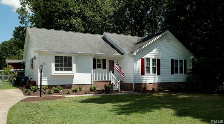 Photo 2 of 30 - 417 S Hollybrook Rd, Wendell, NC 27591