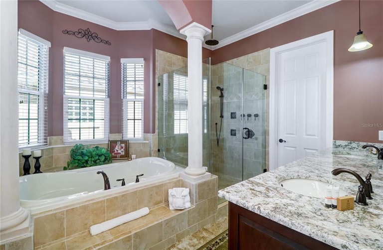 Photo 17 of 58 - 9548 W Gulf Blvd, Treasure Island, FL 33706