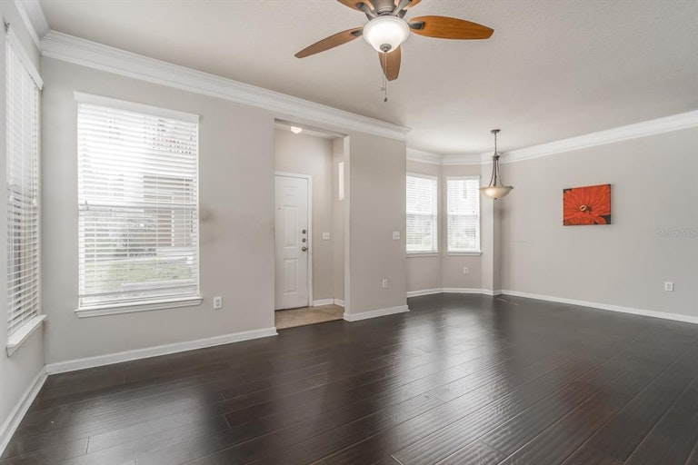 Photo 4 of 24 - 18118 Villa Creek Dr #18118, Tampa, FL 33647