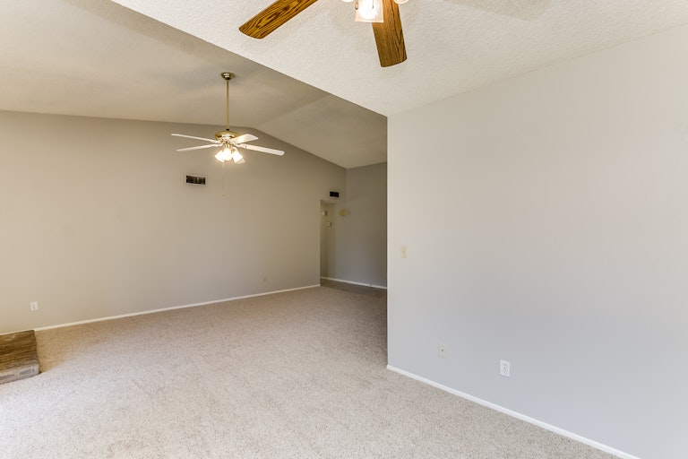 Photo 27 of 27 - 5056 N 71st Ave, Glendale, AZ 85303