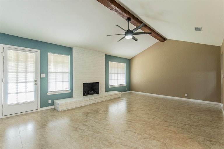 Photo 11 of 25 - 4801 Stage Line Dr, Arlington, TX 76017