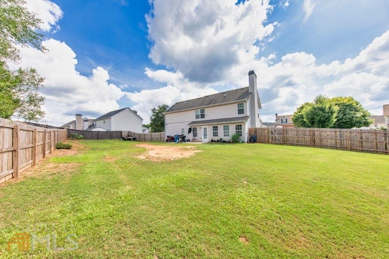 Photo 17 of 19 - 3296 Bridle Brook Dr, Auburn, GA 30011