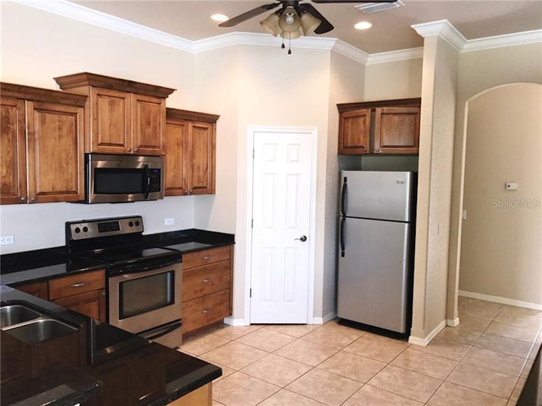 Photo 3 of 19 - 15923 29th St E, Parrish, FL 34219