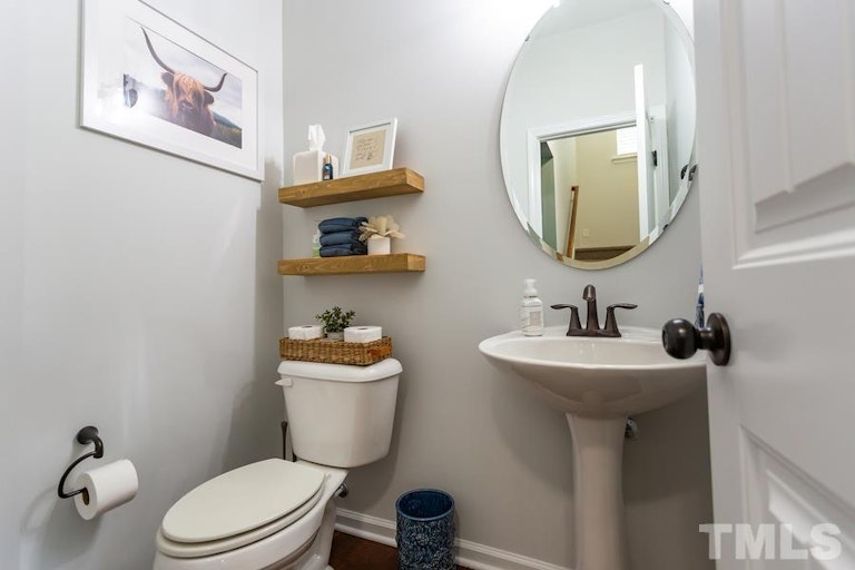 Photo 9 of 25 - 1004 San Antonio Blvd, Durham, NC 27703