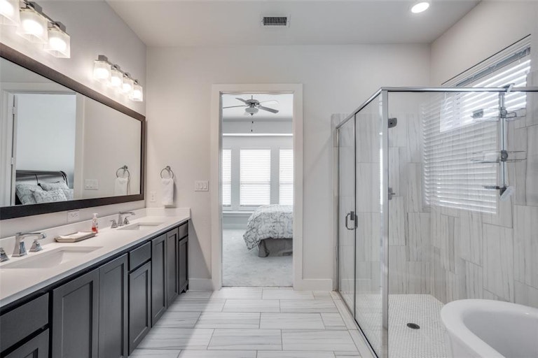 Photo 27 of 40 - 10556 Wintergreen Dr, Frisco, TX 75035