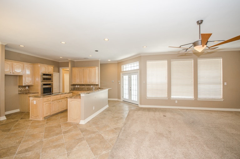 Photo 26 of 43 - 2206 Club Creek Cir, Garland, TX 75043