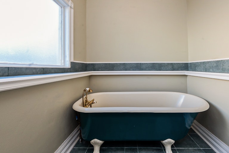 Photo 6 of 23 - 1859 Amber Ln, Carrollton, TX 75007