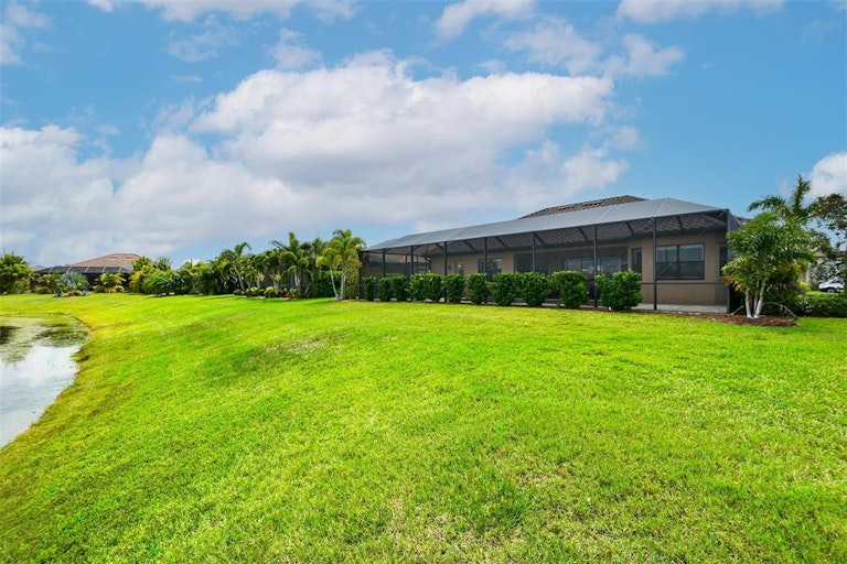 Photo 47 of 94 - 704 Moorings Way, Bradenton, FL 34212