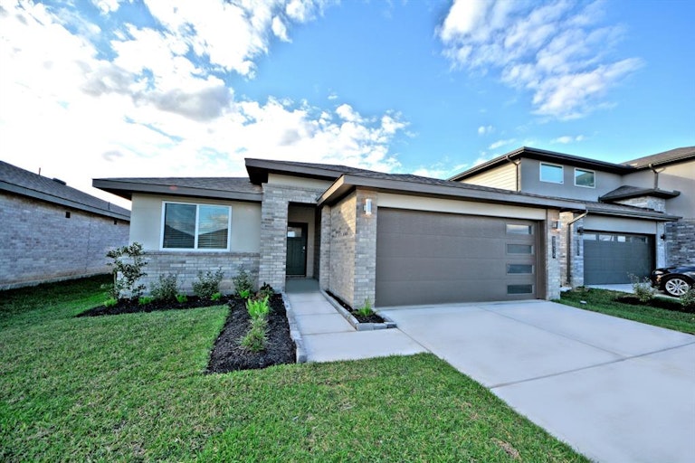 Photo 2 of 25 - 7007 Telford Hollow Trl, Richmond, TX 77407