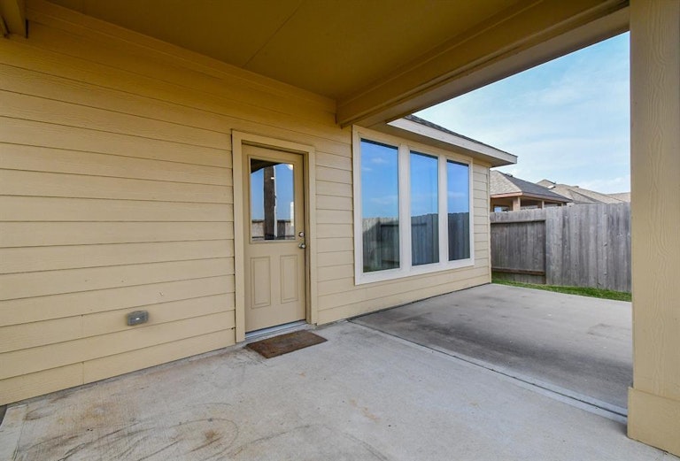 Photo 32 of 37 - 5206 Rue Dela Croix Dr, Katy, TX 77493