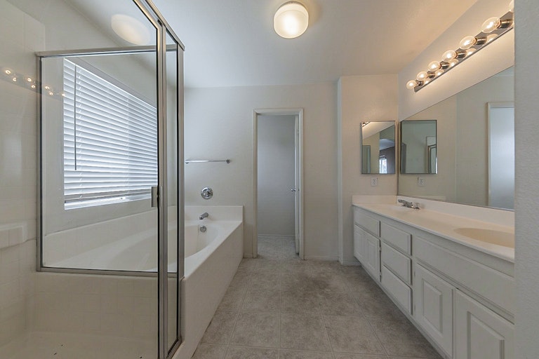 Photo 6 of 31 - 27173 White Ct, Menifee, CA 92585