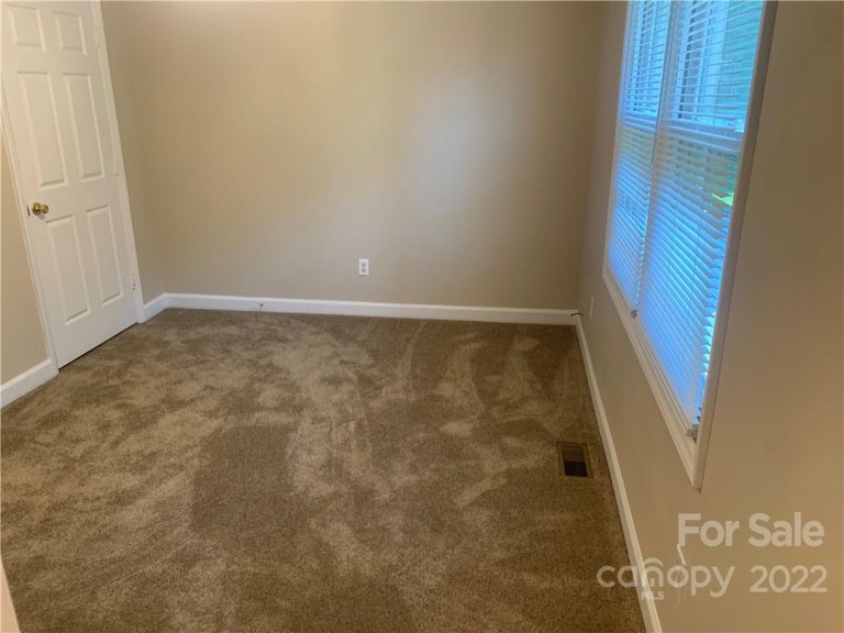 Photo 9 of 16 - 408 Millsaps Rd, Statesville, NC 28625