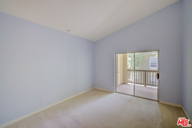 Photo 7 of 23 - 211 Gallery Way, Tustin, CA 92782