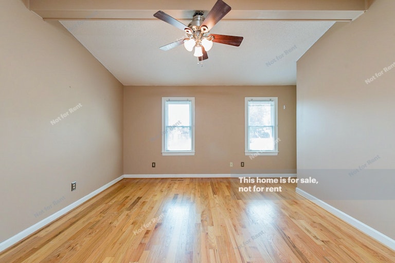 Photo 11 of 19 - 4113 Settlement Dr, Durham, NC 27713