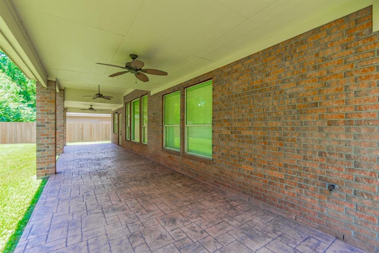 Photo 34 of 37 - 13106 Ryaneagles Dr, Houston, TX 77044