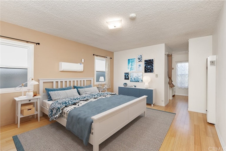 Photo 23 of 36 - 1331 Gates Ave, Manhattan Beach, CA 90266