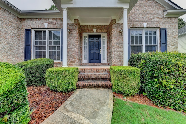 Photo 3 of 56 - 725 Gran Heritage Way, Dacula, GA 30019