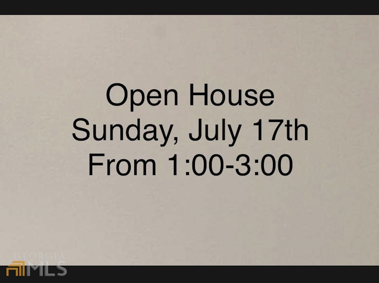 Photo 2 of 61 - 11 Rockridge Dr, Newnan, GA 30265
