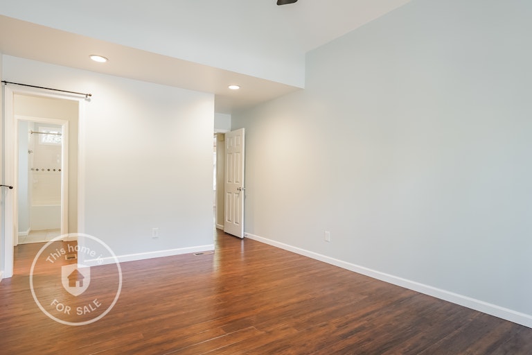 Photo 18 of 25 - 1405 Walking Trl, Fuquay Varina, NC 27526