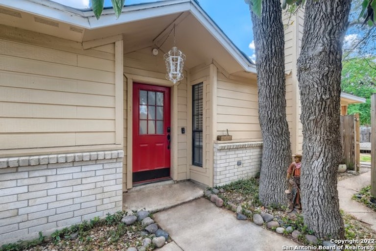 Photo 2 of 26 - 8511 Pendragon St, San Antonio, TX 78254