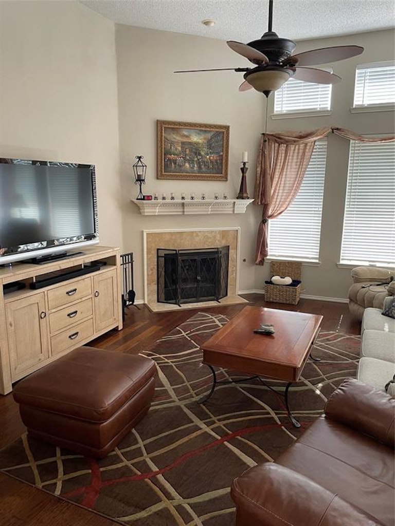 Photo 7 of 20 - 2032 Caitlin Dr, Lewisville, TX 75067