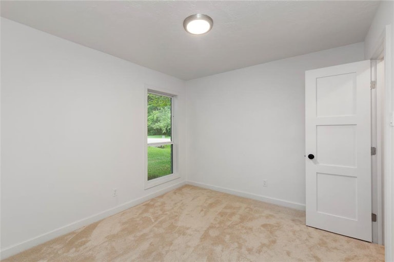 Photo 26 of 48 - 1924 Foxtail Pl, Spring, TX 77380