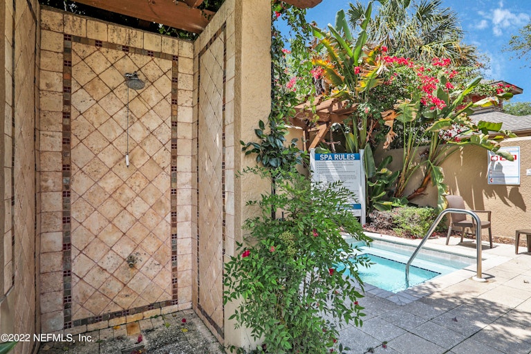 Photo 18 of 31 - 12700 Bartram Park Blvd #328, Jacksonville, FL 32258