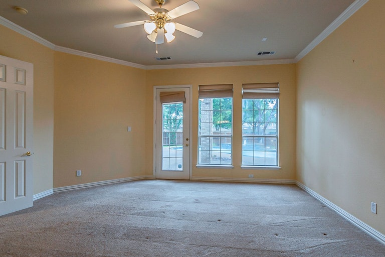 Photo 21 of 41 - 1900 Winchester St, McKinney, TX 75070
