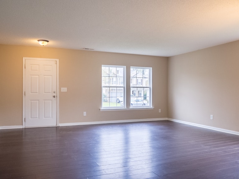 Photo 12 of 37 - 508 Hillview Dr, Durham, NC 27703